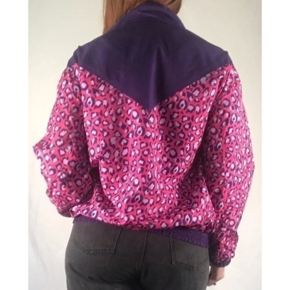90’e Vintage ‘1 Sunset Lane’ Multicolor Leopard Print Windbreaker Jacket